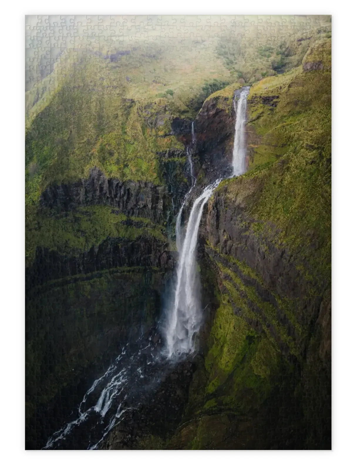 Mockup eines Puzzle eines Wasserfalls auf den Azoren