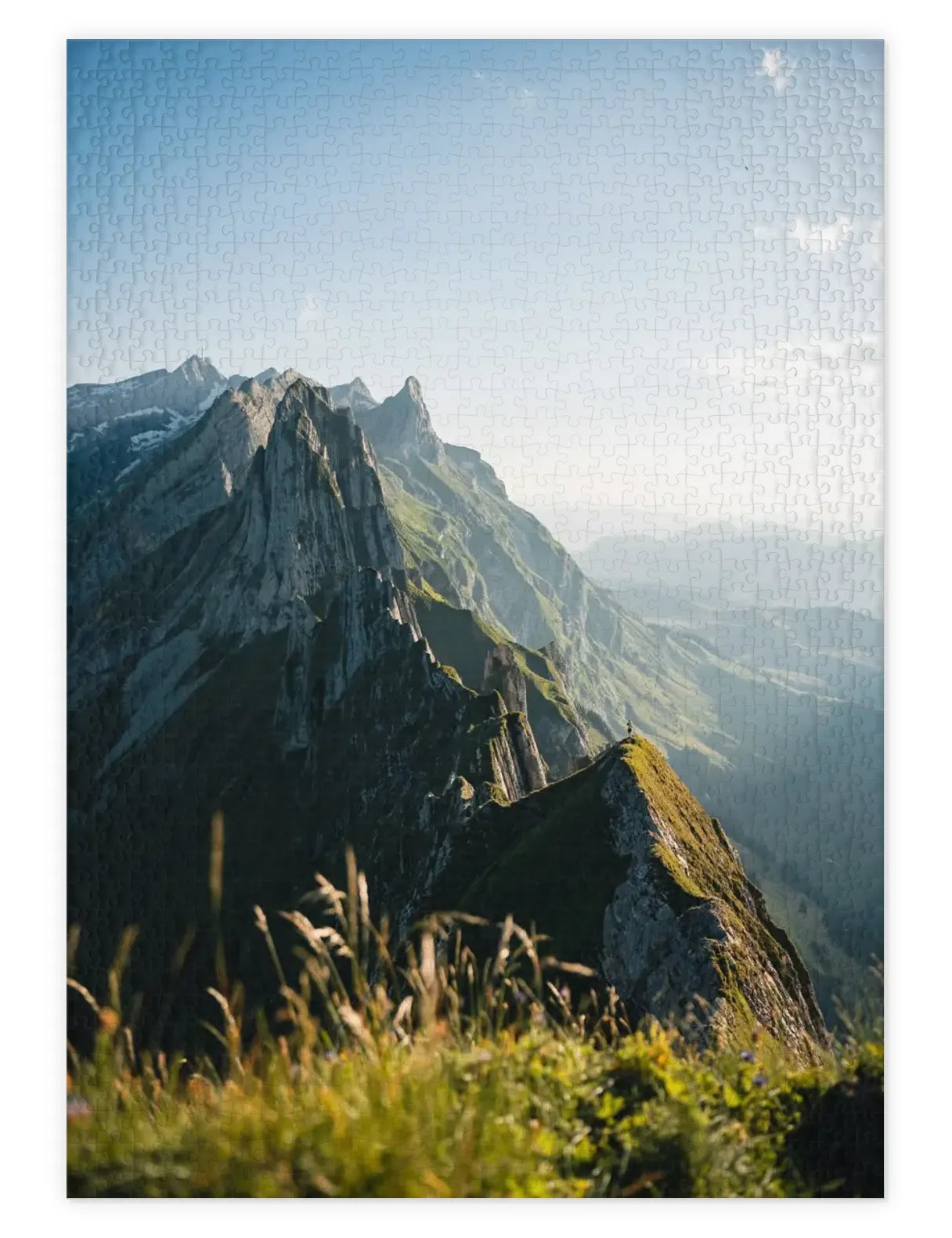 Mockup eines Puzzle eines Alpenpanoramas in der Schweiz